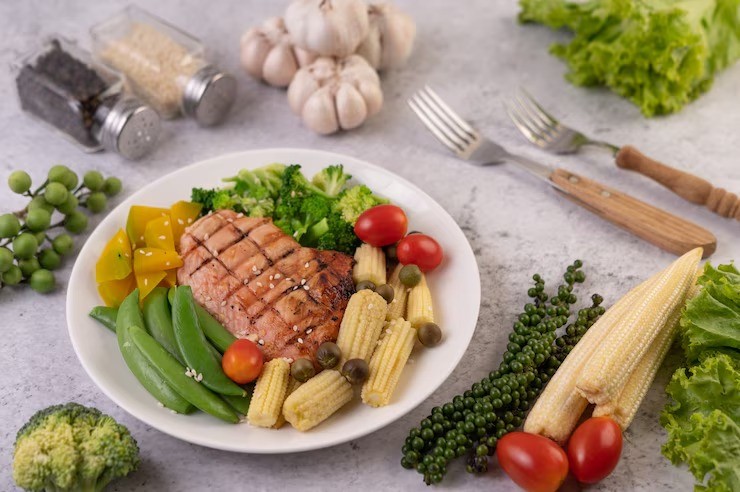 enzim pencernaan rendah, gejala gangguan pencernaan, perut kembung setelah makan, konstipasi, tips pencernaan sehat, makanan enzim alami, ibu muda sehat, gangguan cerna